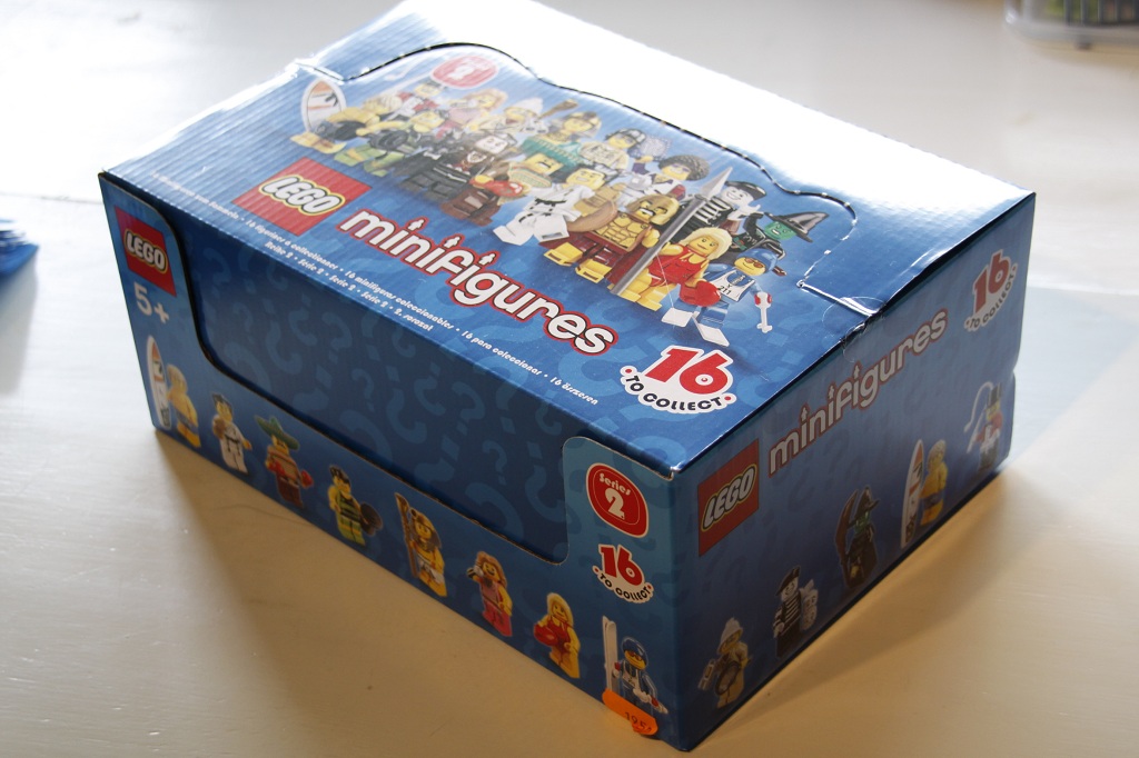 cm2-box-01.jpg