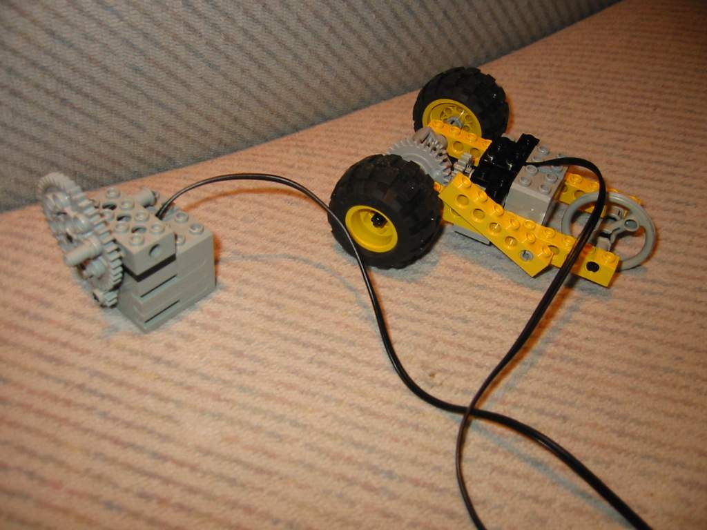 dynamocar.jpg