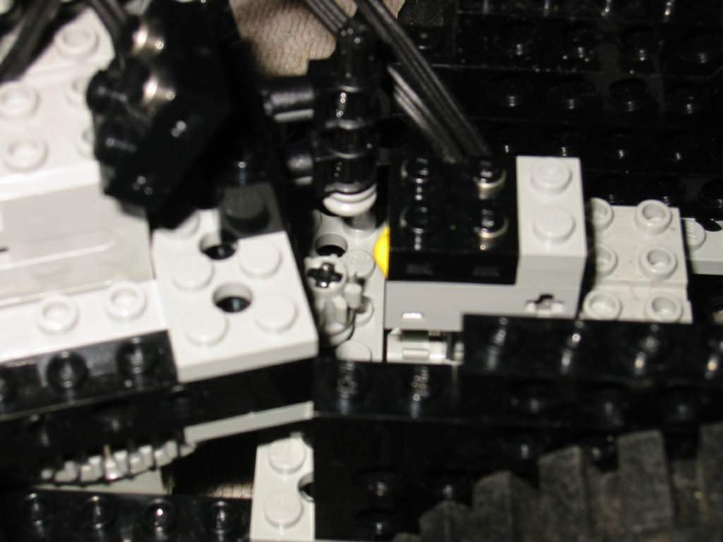 model_1_steering_detail_2.jpg
