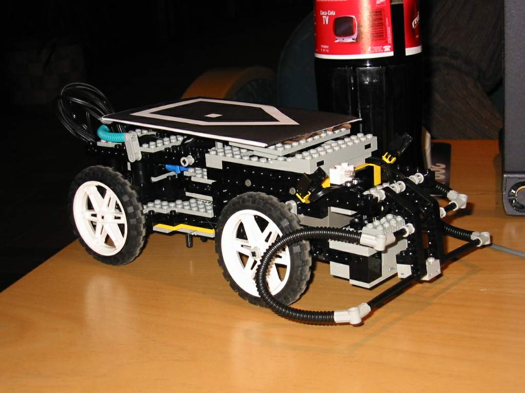105-0525_img.jpg