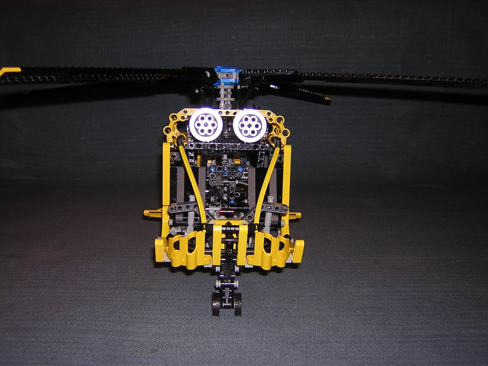 03_front.jpg