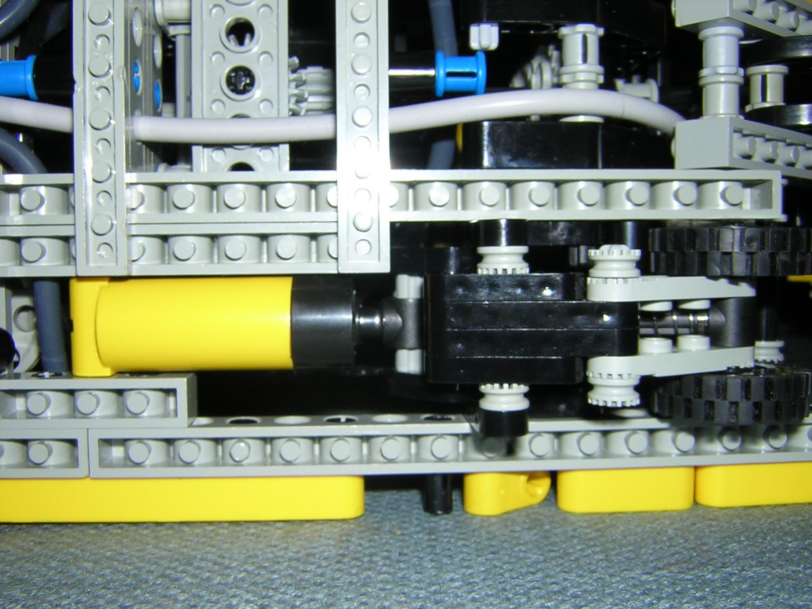 10_bottom_rear.jpg