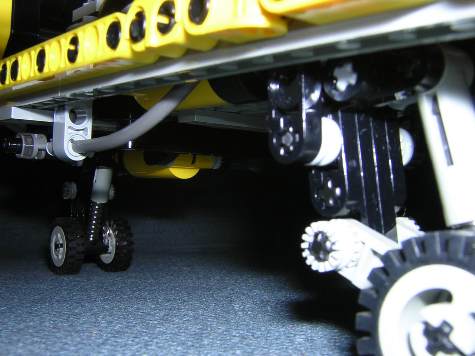 13_landing_gears.jpg