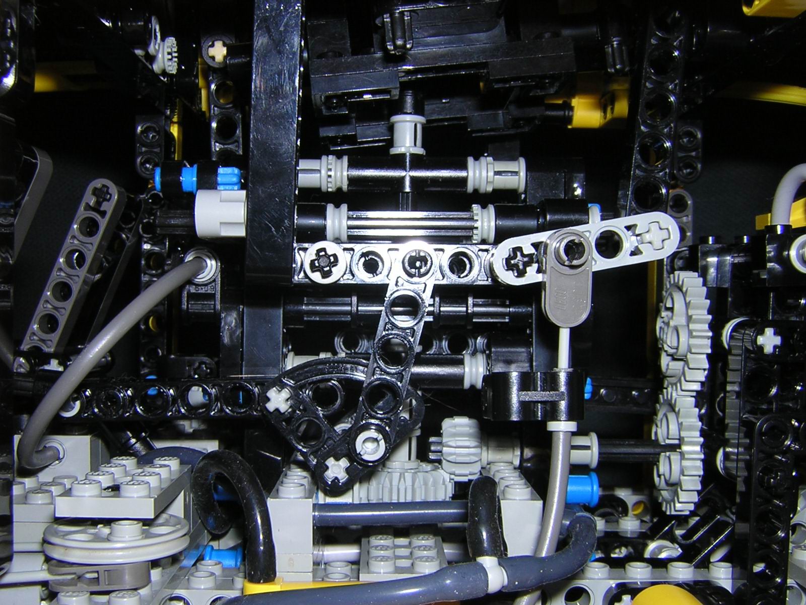 19_main_rotor_control.jpg