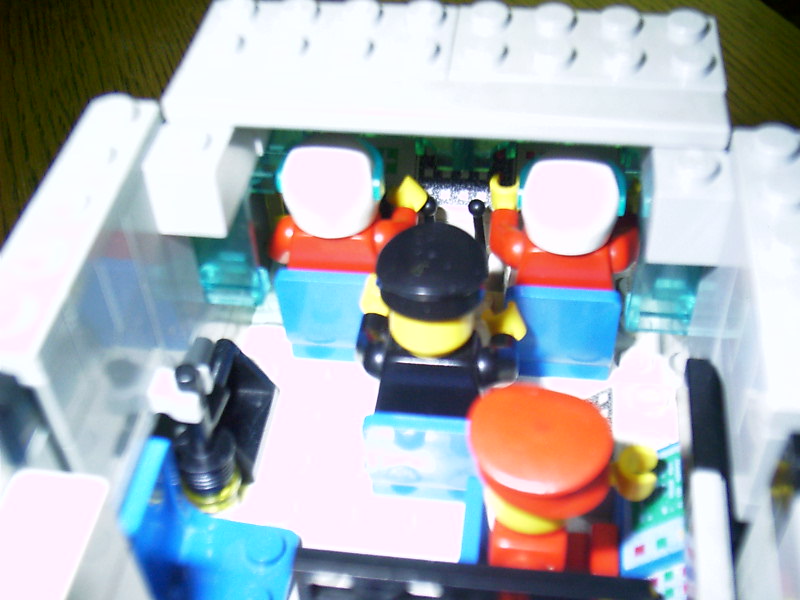08cockpit.jpg