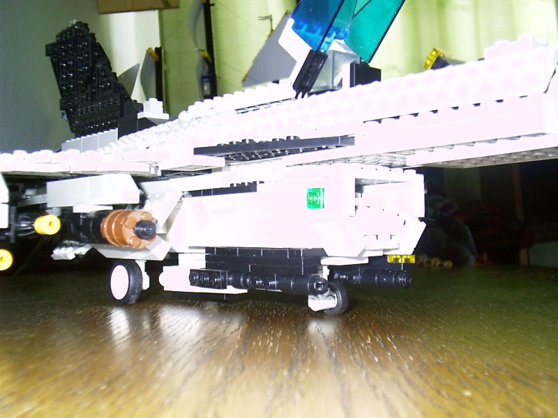 02rightfront.jpg