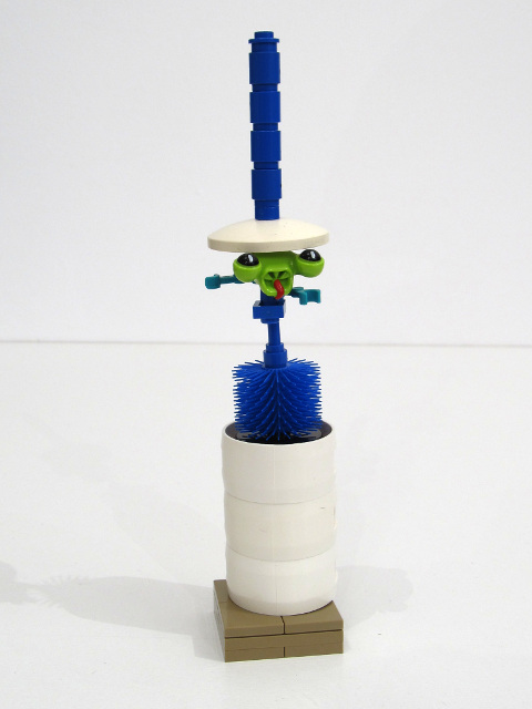 920_toiletbrush.jpg
