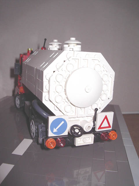 09.jpg