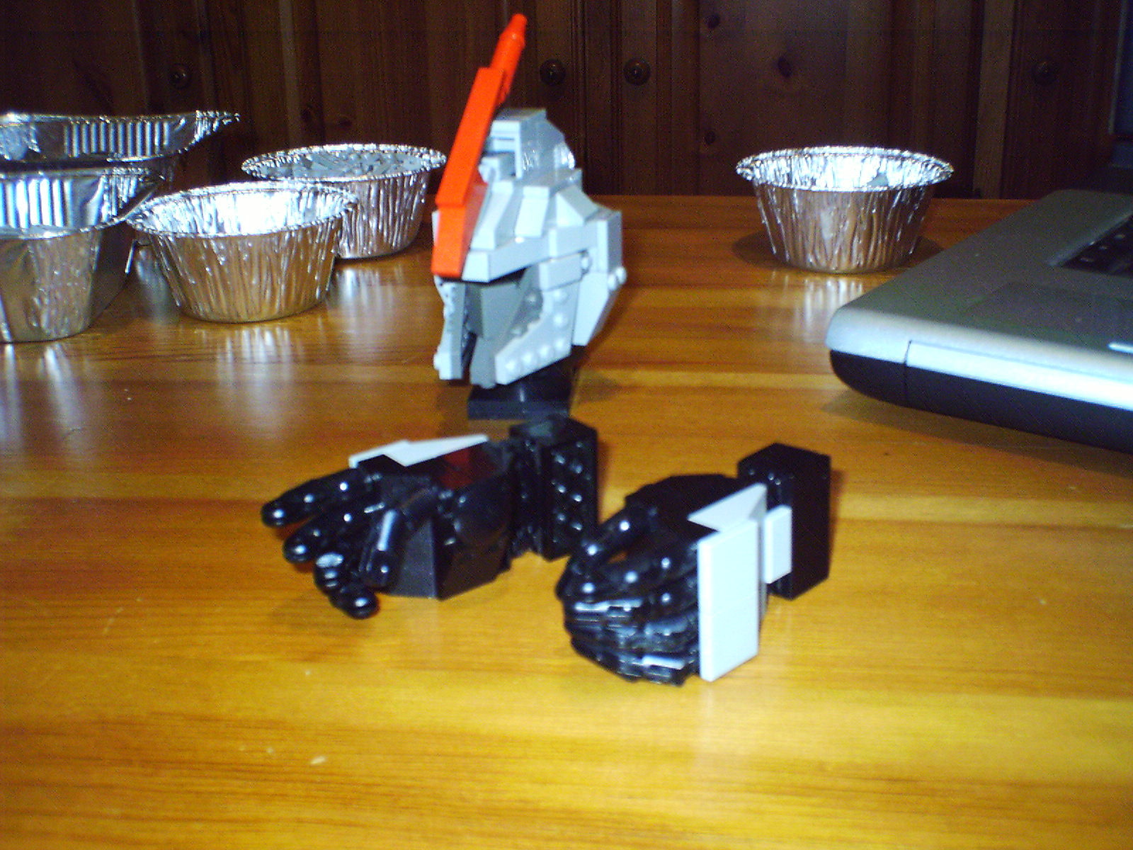 teknomeka_hands_imag0008.jpg