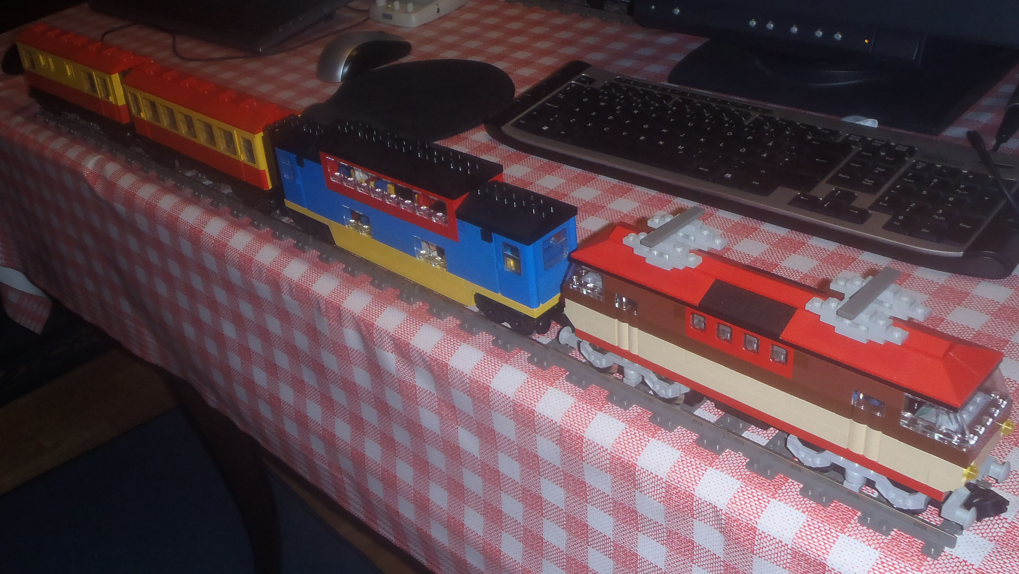 5-7740_custom.jpg