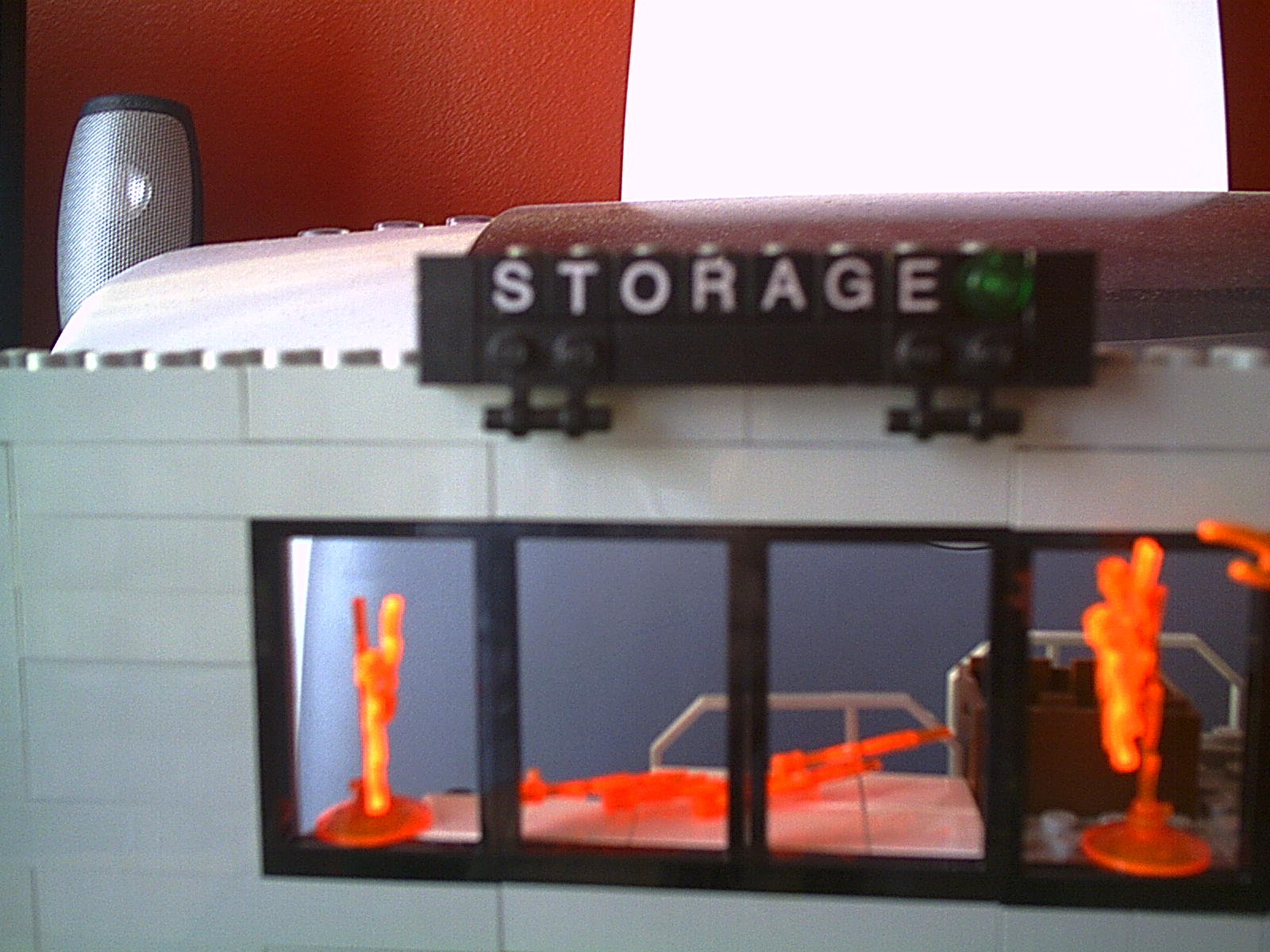 store2.jpg