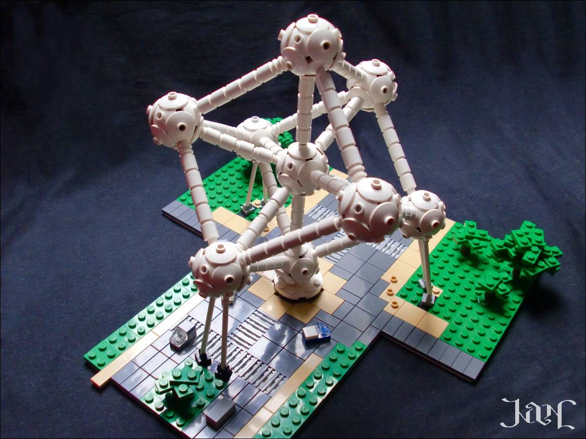 atomium01.jpg