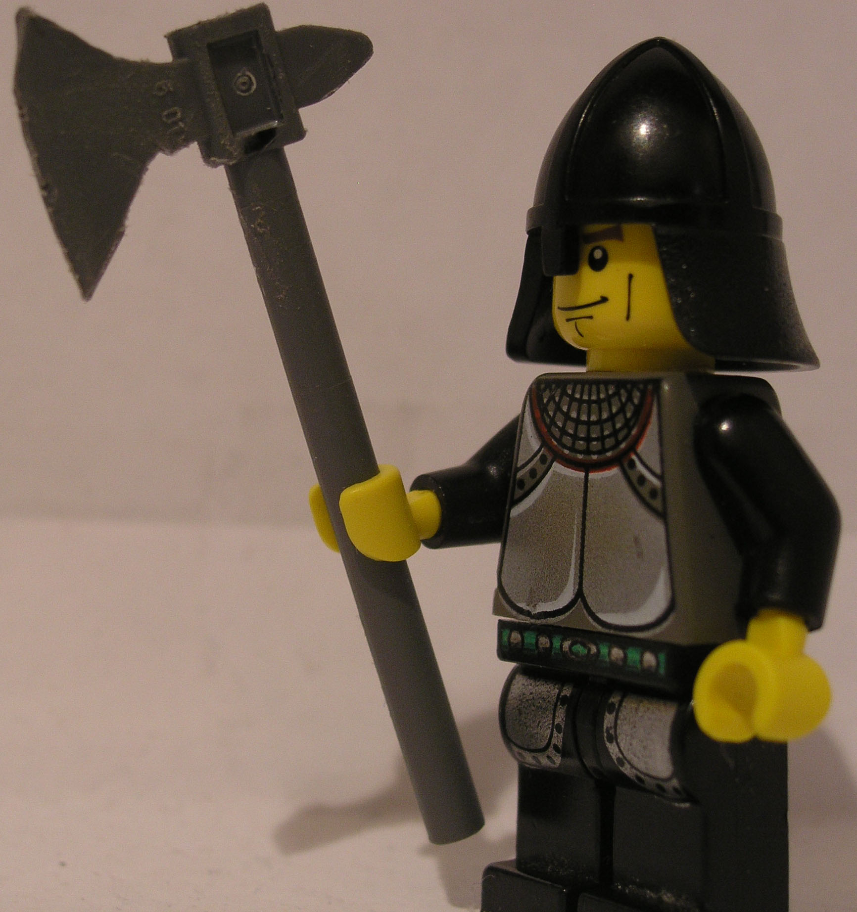 big_axe_with_minifig.jpg