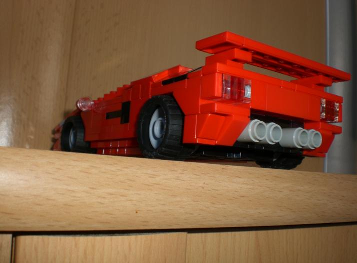 countach_real_5.jpg