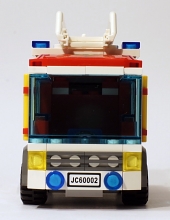 25_fire_truck_front_small.jpg