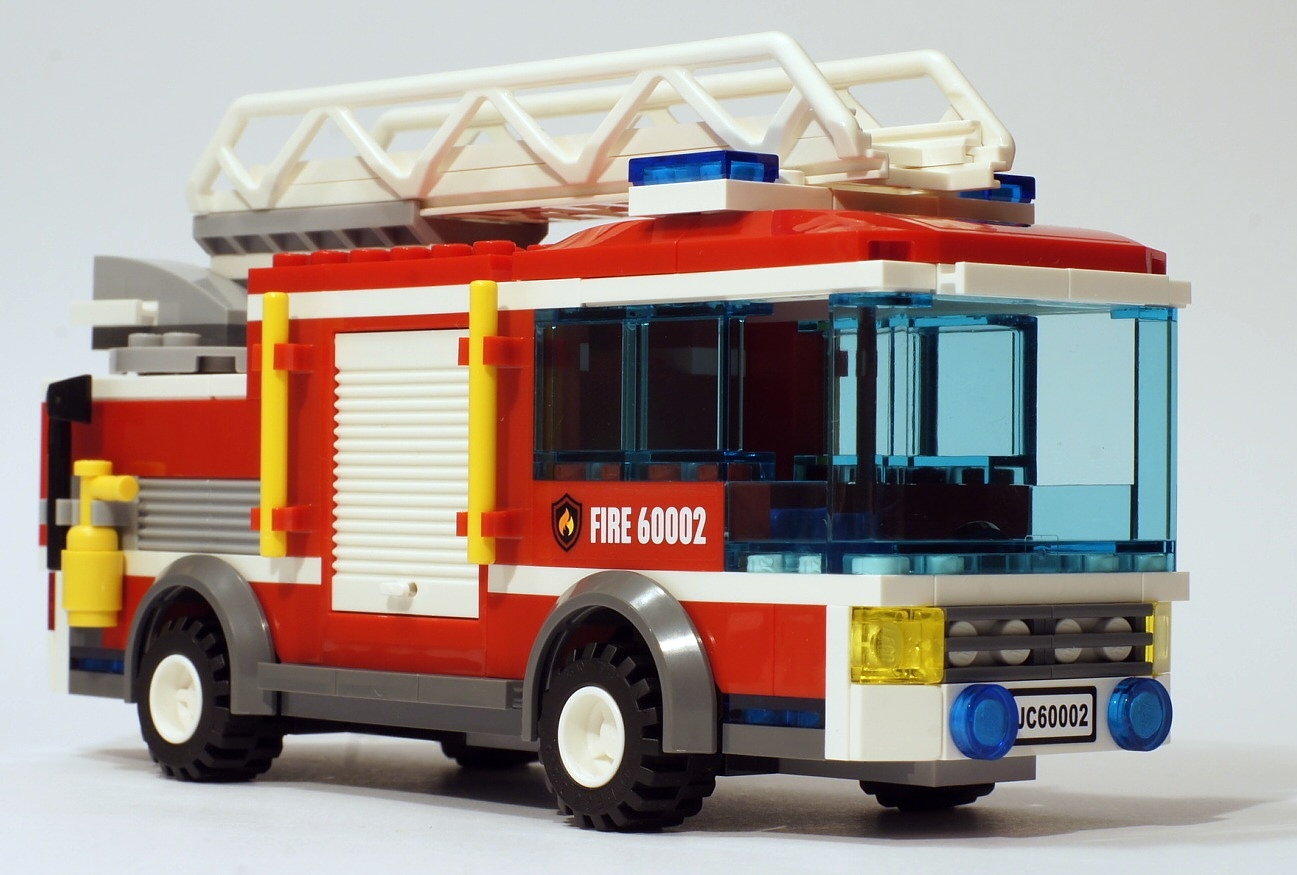 29_fire_truck_angle2_big.jpg