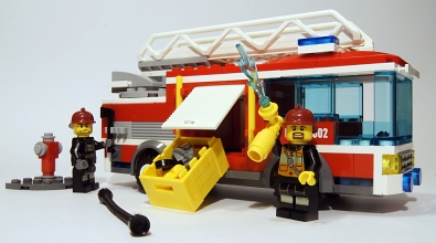 37_fire_truck_action8_small.jpg