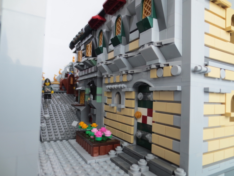 palace16_800.jpg