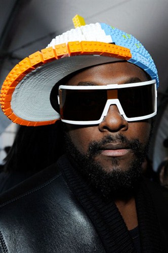 will.i.am_lego_hat_pic.jpg