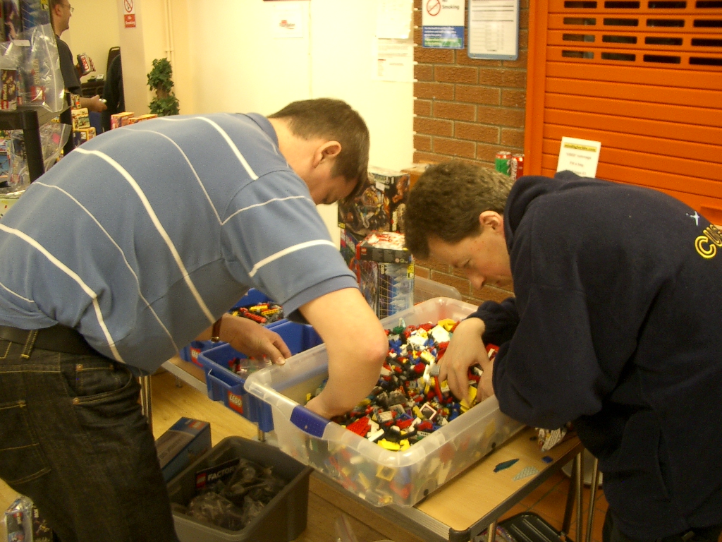 070331agm1.jpg