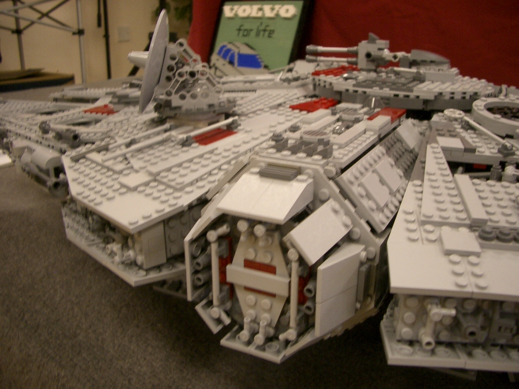 070331agmfalcon3.jpg