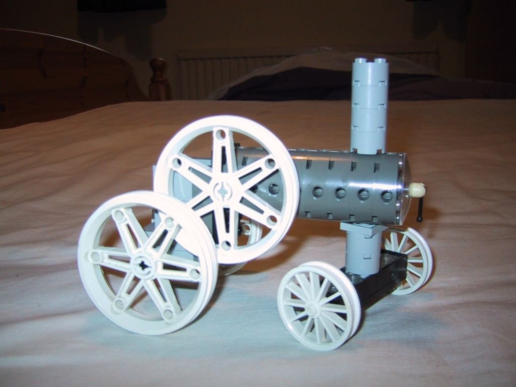 tractionengine_right.jpg