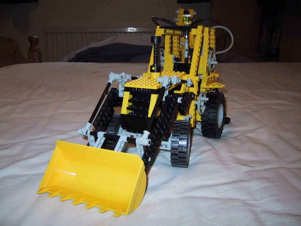 backhoe_front.jpg