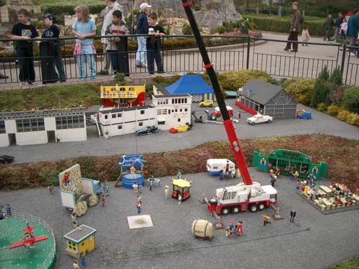 minilandracers140404fair.jpg