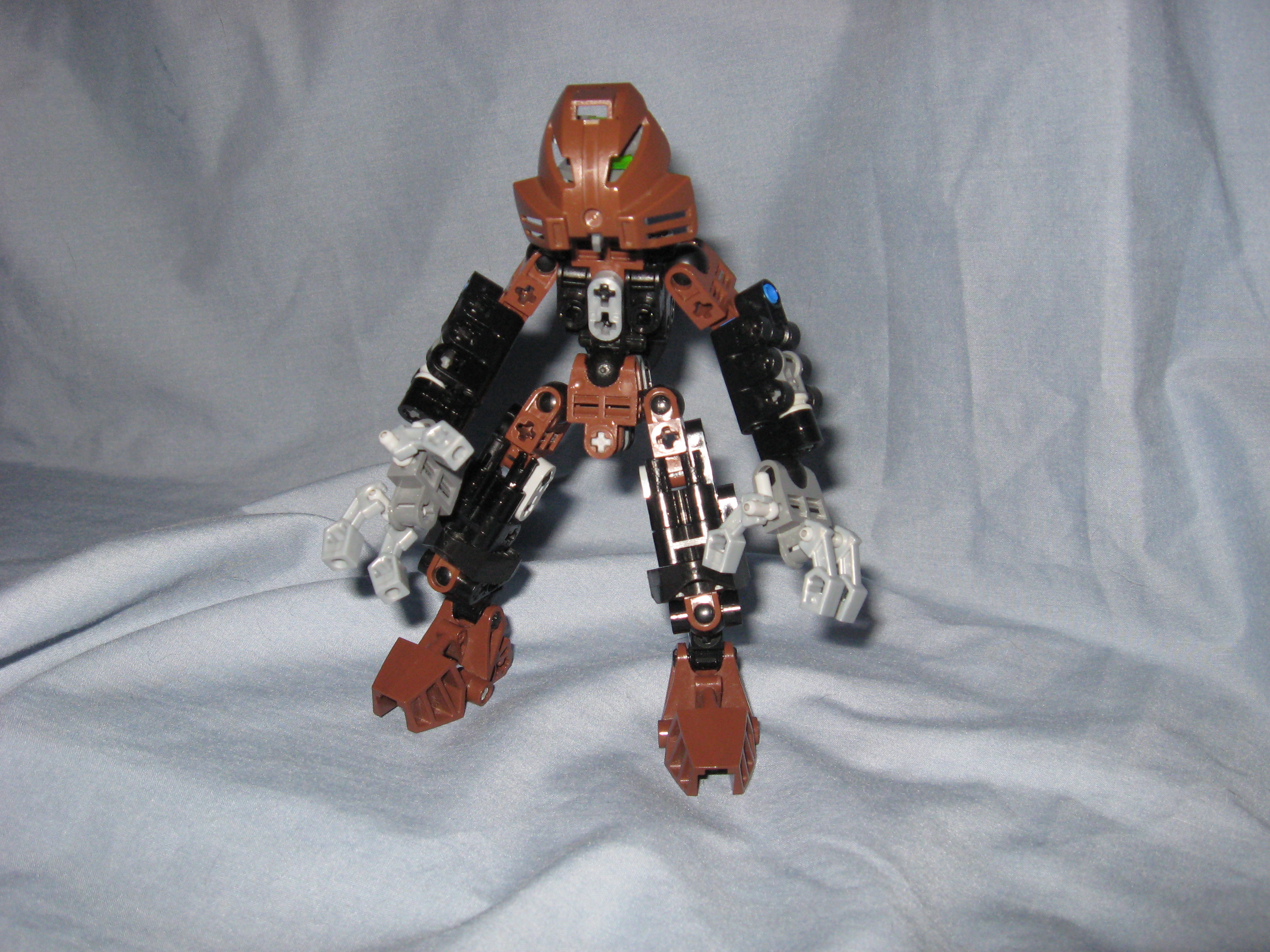 vasta_pose3.jpg