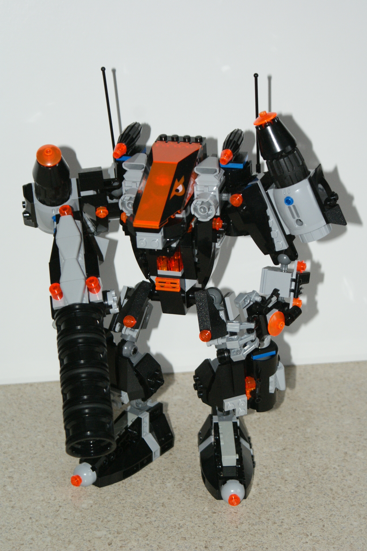 robo-stalker_01.jpg