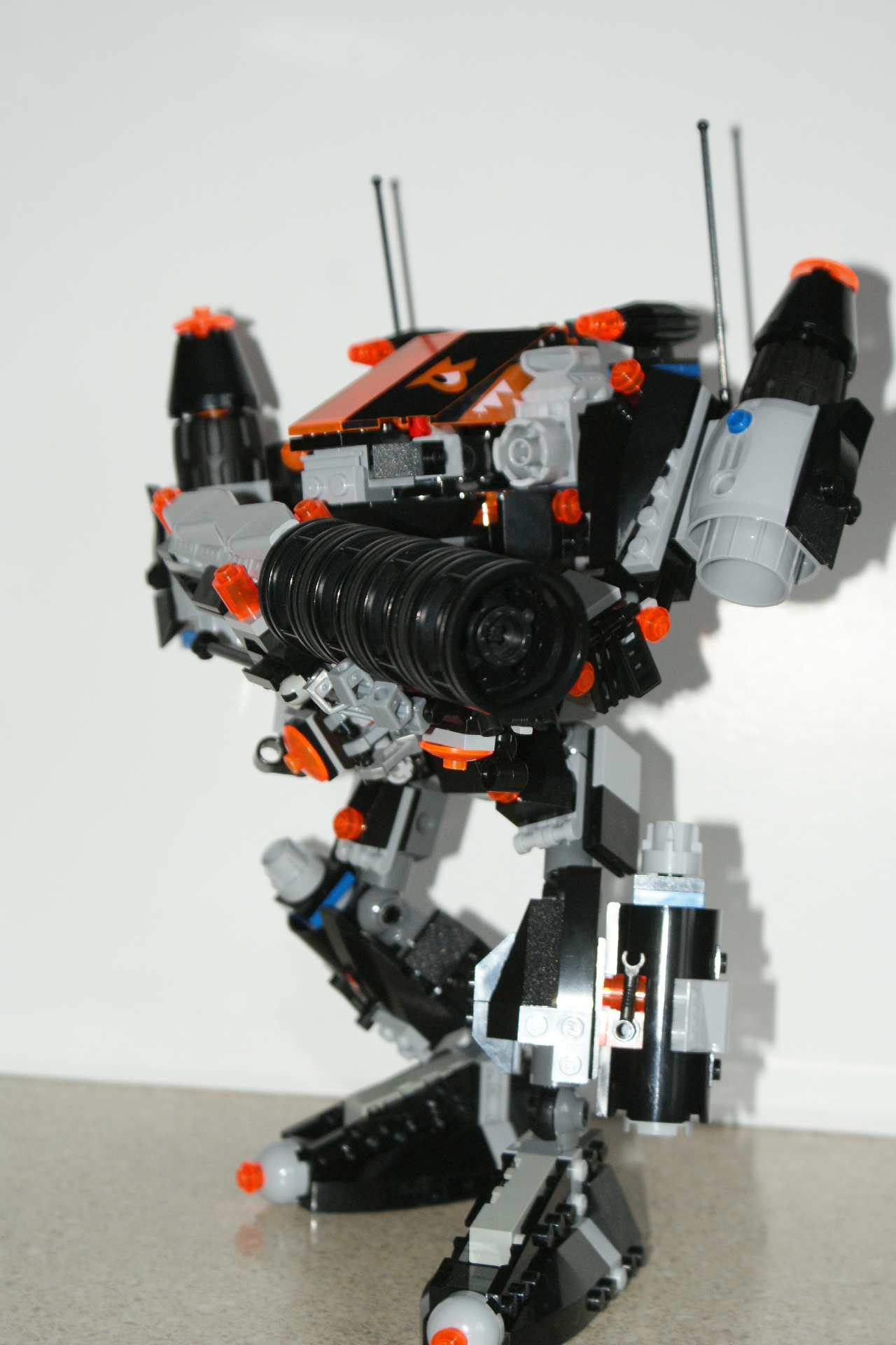robo-stalker_03.jpg