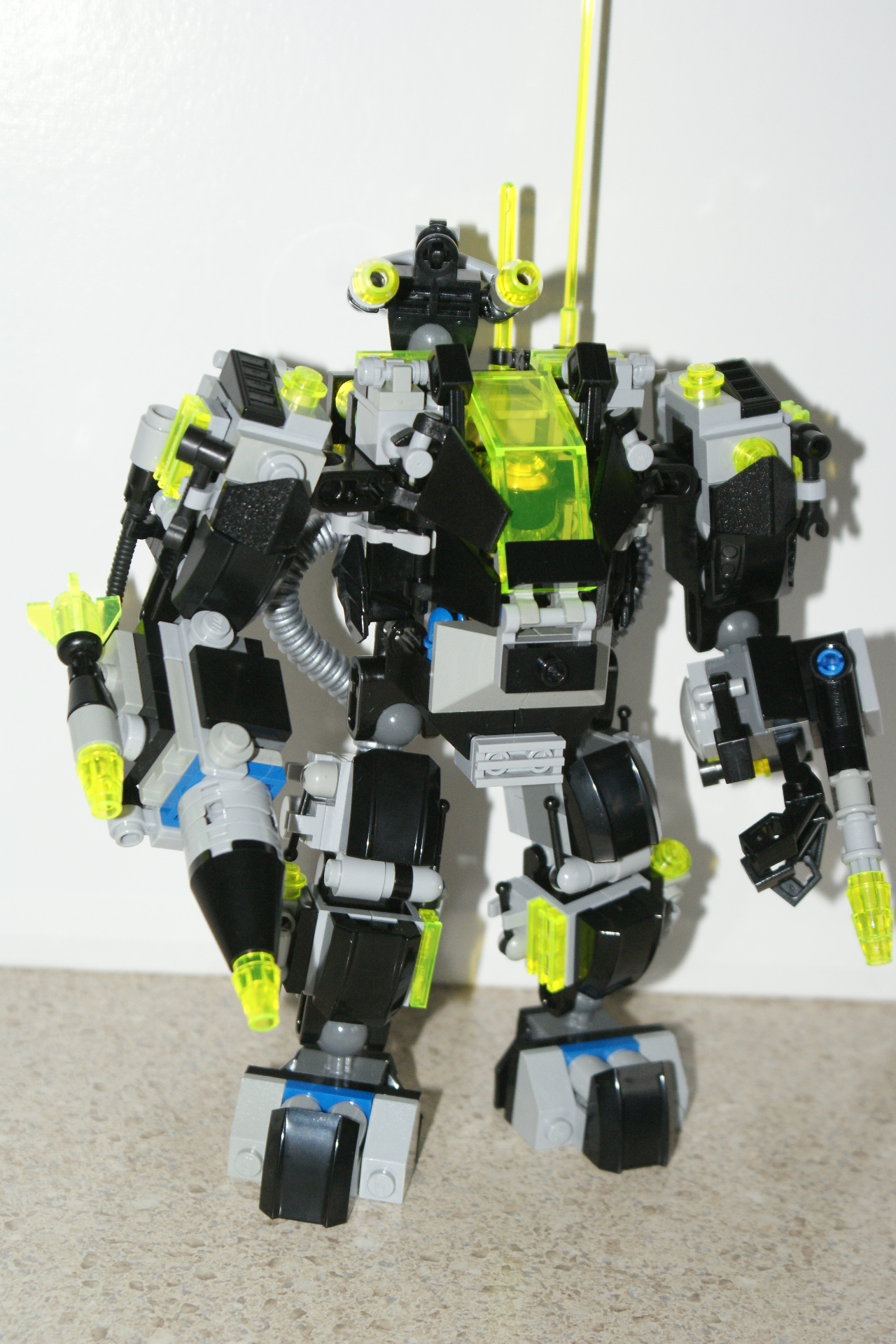 robo-xt3-0.jpg