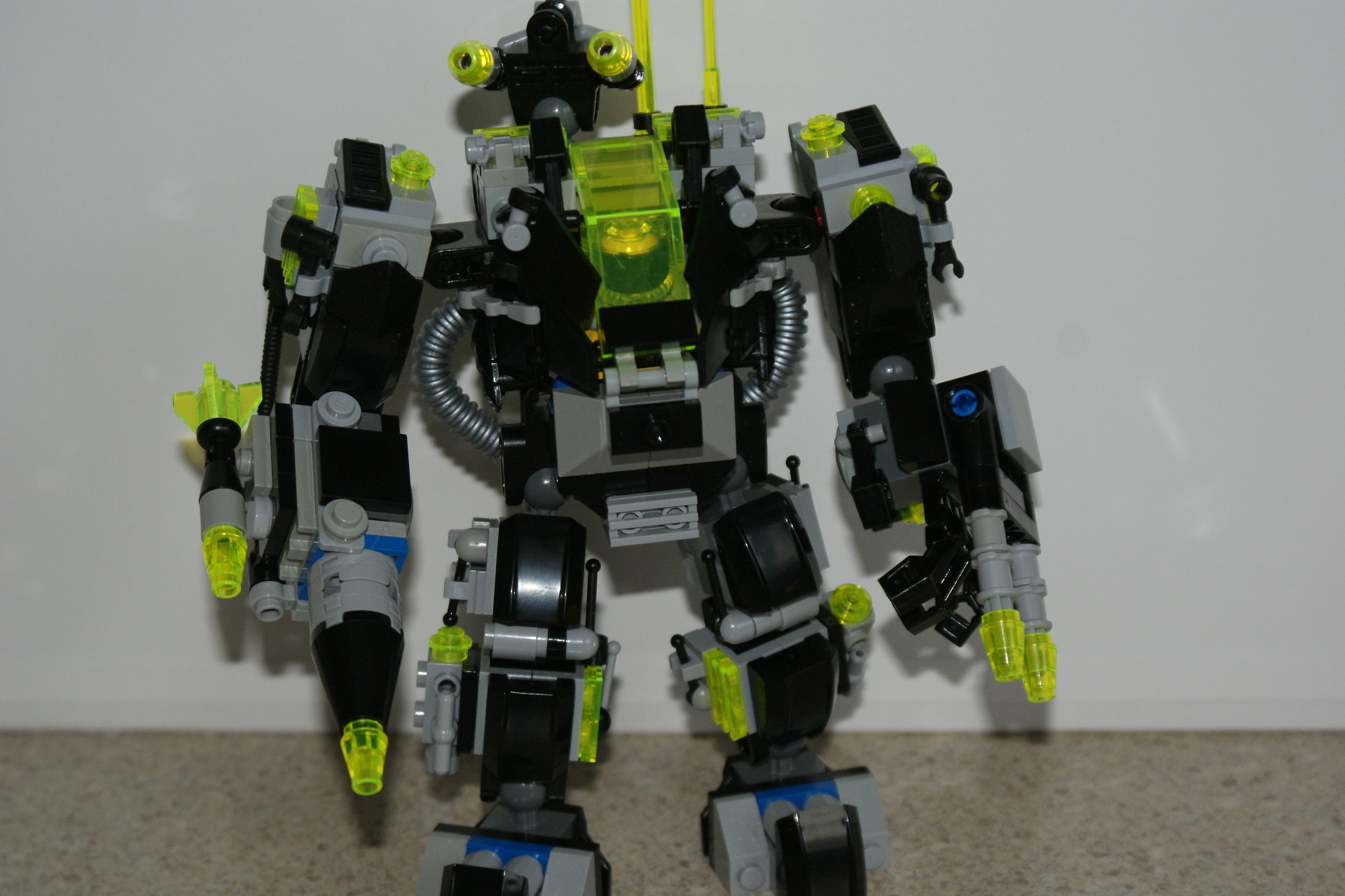 robo-xt3-1.jpg