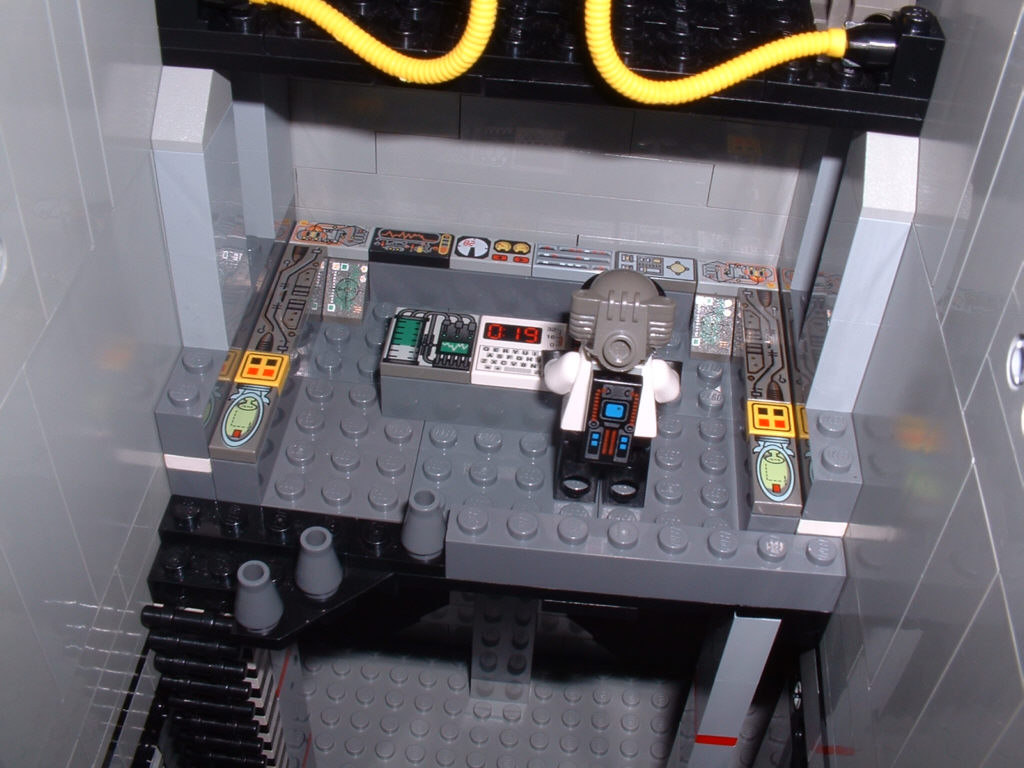 itfcenginecontrolroomcloseup.jpg