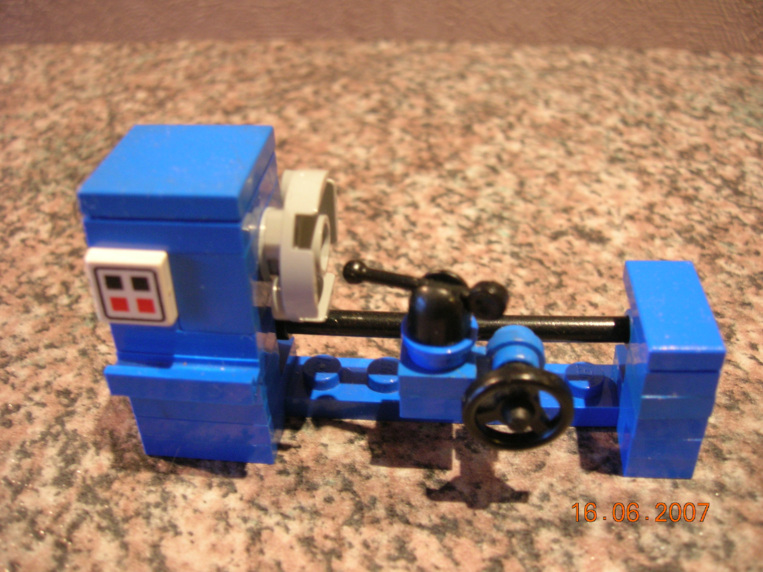 lathe1.jpg