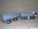 volvo_fh10_fonterra_milk_tanker_01.jpg