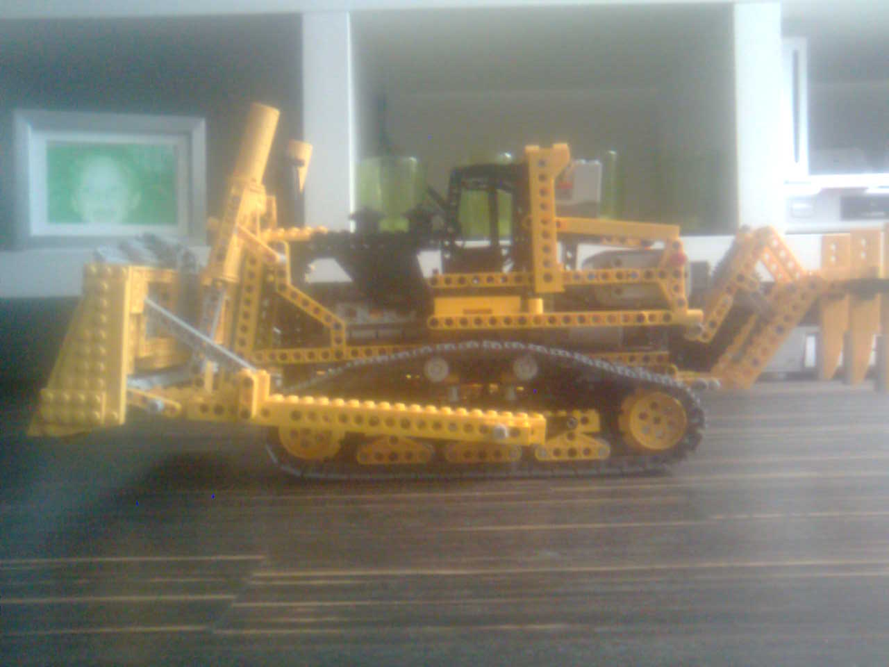 afb006.jpg