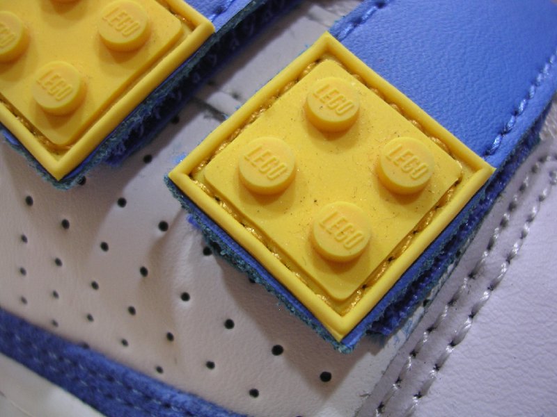 legoshoes003.jpg