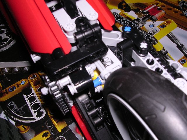 mb0007.jpg