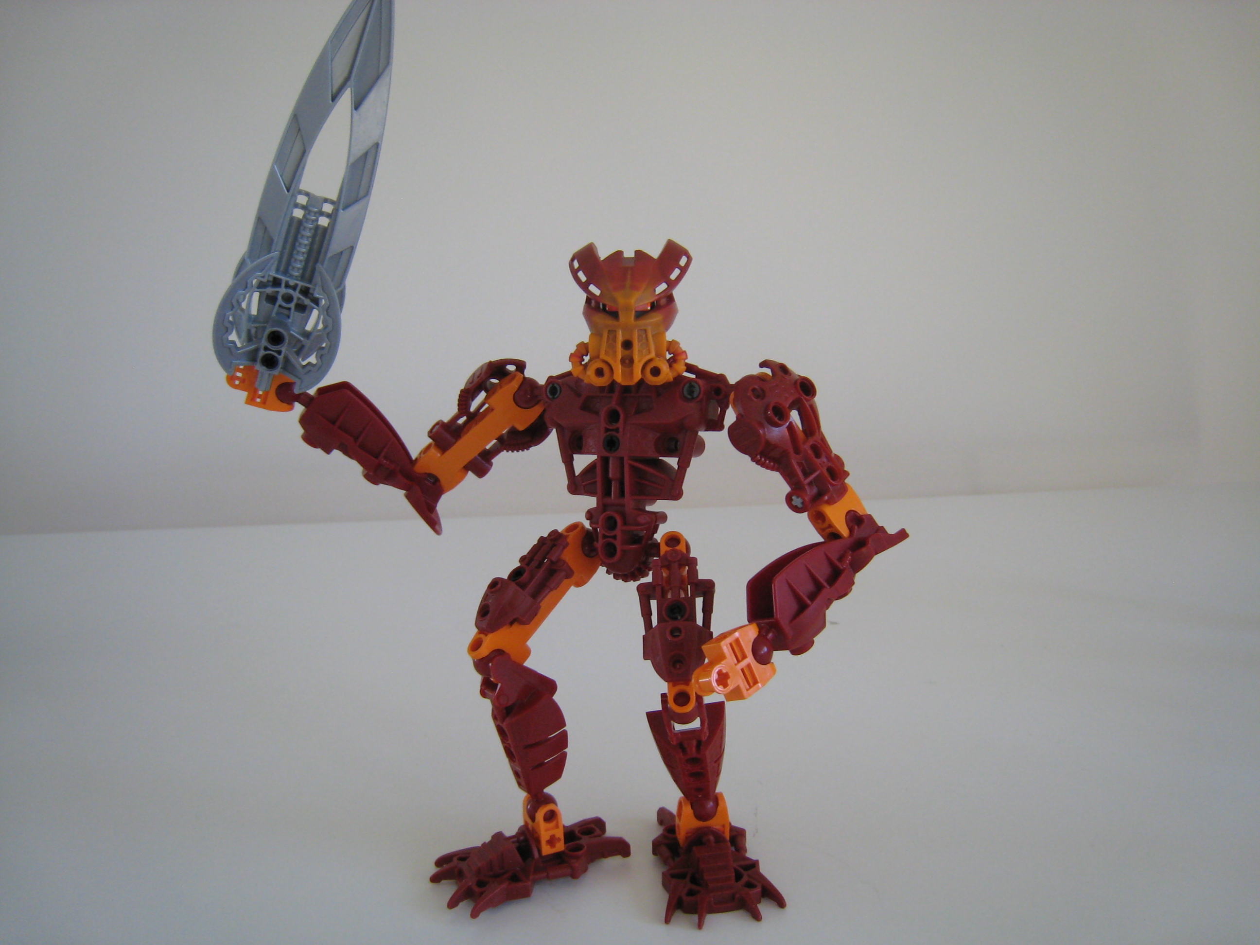 toa_taungun_pose.jpg