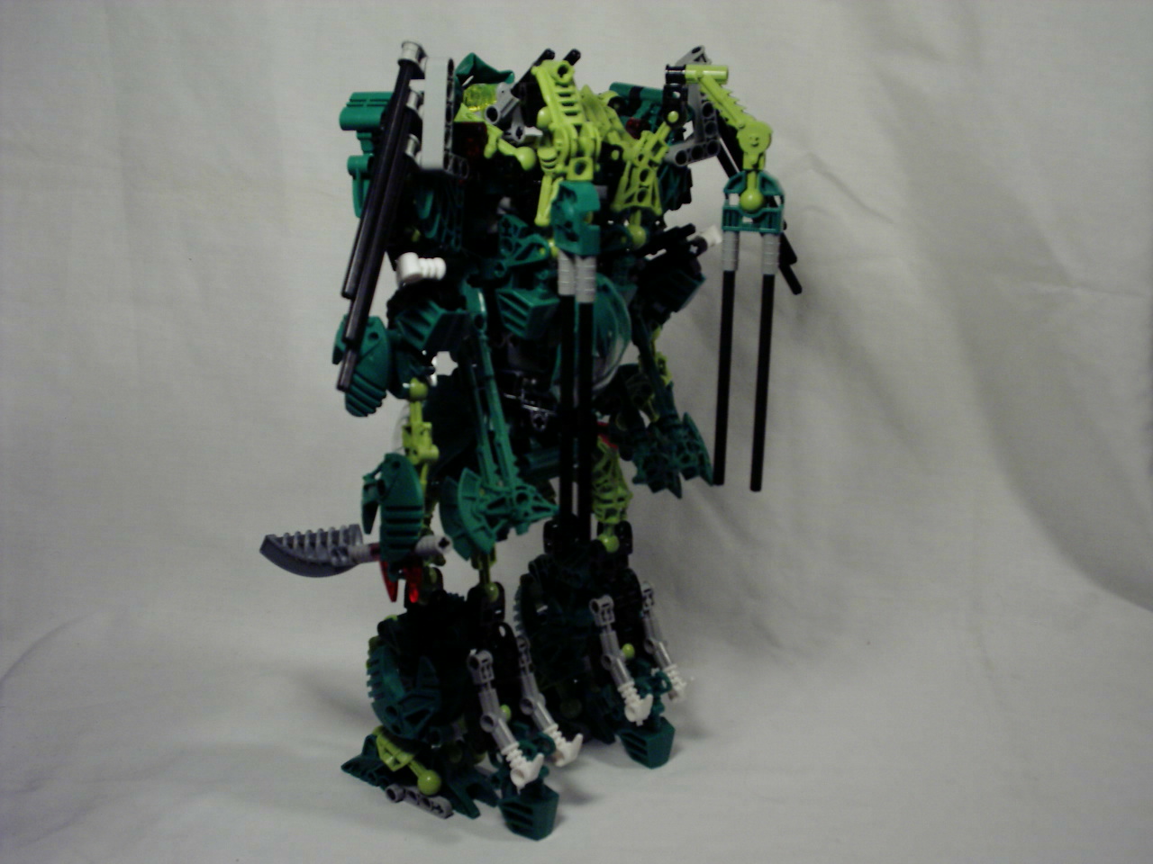 lewa-megaarmored_003.jpg