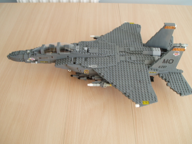 f-15e08.jpg