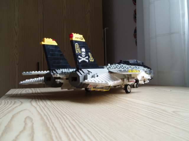 f1404.jpg