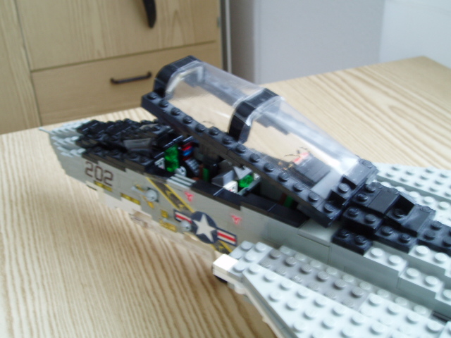 f1411.jpg