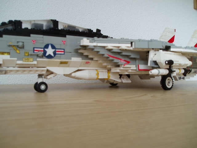 f14a_2.jpg