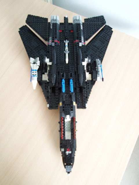 f14d_06.jpg