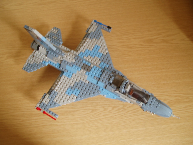 f16a_04.jpg