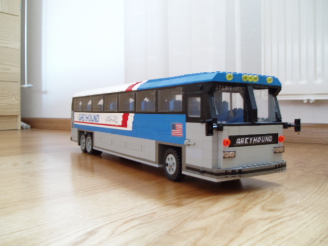 greyhound.jpg