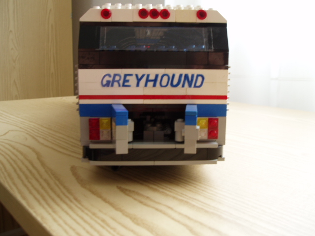 greyhound_03.jpg