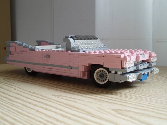cadillac_3.jpg